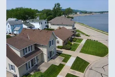 413 N Franklin Street, Lake City, MN 55041 - Photo 1