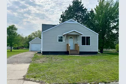 609 4th Street NW, Wadena, MN 56482 - Photo 1