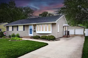 1821 4th Ave NE, Austin, MN 55912 - Photo 1