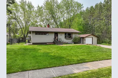 1424 Summit Avenue, Cloquet, MN 55720 - Photo 1