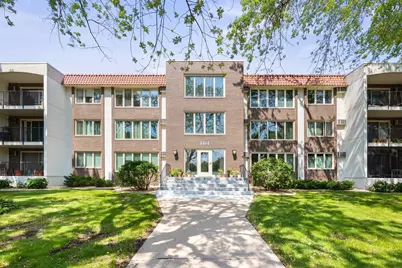 4401 Parklawn Avenue #201W, Edina, MN 55435 - Photo 1