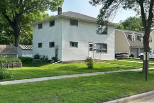 916 5th Ave N, Moorhead, MN 56560 - Photo 1