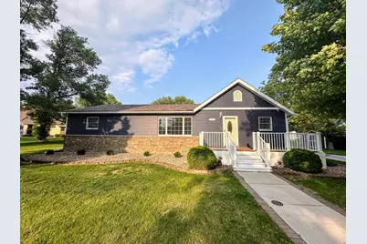 211 3rd Avenue N, Waldorf, MN 56091 - Photo 1