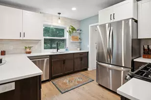 869 Kenneth St, Saint Paul, MN 55116 - Photo 1