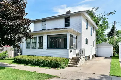 516 W King Street, Winona, MN 55987 - Photo 1