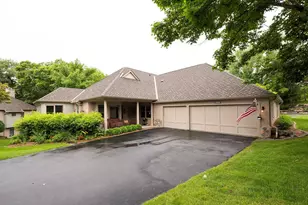 5360 Ashcroft Rd, Minnetonka, MN 55345 - Photo 1