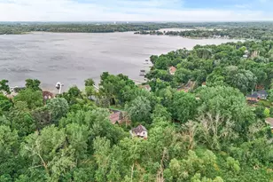 6450 Minnewashta Pkwy, Chanhassen, MN 55331 - Photo 1