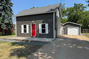 1013 2nd St NE, Roseau, MN 56751 - Photo 1