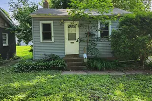 1816 Malvern St, Lauderdale, MN 55113 - Photo 1