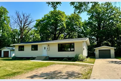 506 7th Avenue SE, Roseau, MN 56751 - Photo 1