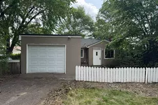 627 9th Ave NW, New Brighton, MN 55112 - Photo 1