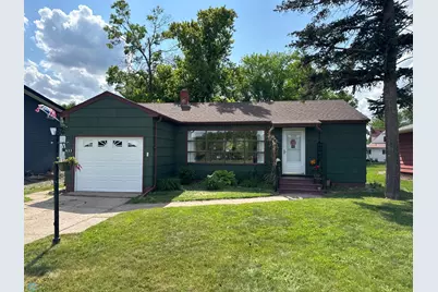 625 8th Avenue NE, Valley City, ND 58072 - Photo 1
