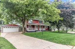 1035 View Ln, Mendota Heights, MN 55118 - Photo 1