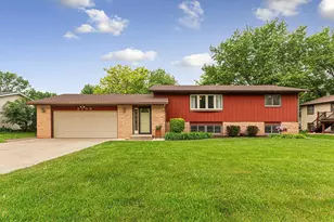 2102 8th Ave NE, Owatonna, MN 55060 - Photo 1