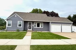 524 Kingston Street N, Caledonia, MN 55921 - Photo 1