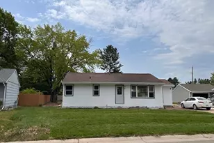 709 Summit St, Aurora, MN 55705 - Photo 1