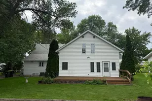 306 1st St, Belview, MN 56214 - Photo 1