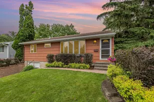 543 11th Ave S, South Saint Paul, MN 55075 - Photo 1