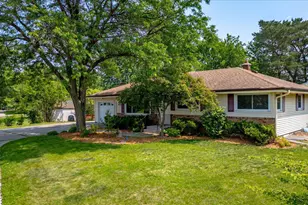 133 Martin Way, Vadnais Heights, MN 55127 - Photo 1