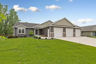 2495 Fox Hollow Ln, Owatonna, MN 55060 - Photo 1