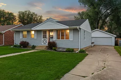 2101 6th Avenue NE, Austin, MN 55912 - Photo 1