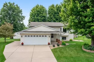 7830 Grinnell Ct E, Lakeville, MN 55044 - Photo 1