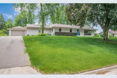 2434 Southcrest Avenue E, Maplewood, MN 55119 - Photo 1