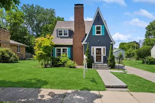 917 Bidwell St, West Saint Paul, MN 55118 - Photo 1