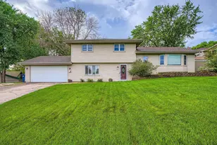 3001 Country Wood Dr, Burnsville, MN 55337 - Photo 1