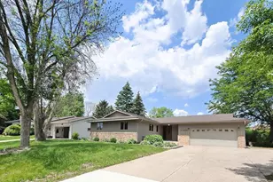 1420 17th St W, Hastings, MN 55033 - Photo 1