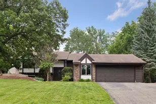 8312 140th St Ct, Apple Valley, MN 55124 - Photo 1