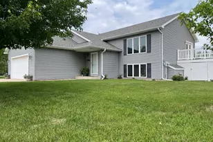 109 Lincoln Dr NE, Racine, MN 55967 - Photo 1