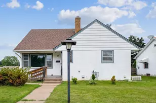 1683 Cottage Ave E, Saint Paul, MN 55106 - Photo 1