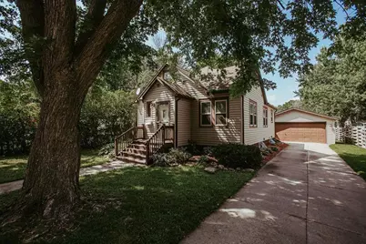 1307 4th Avenue NE, Austin, MN 55912 - Photo 1