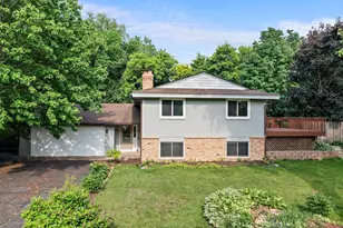 13617 Country Pl, Burnsville, MN 55337 - Photo 1