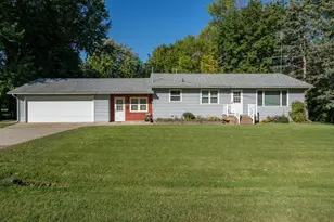 36647 110th St, Waseca, MN 56093 - Photo 1