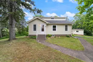 1921 Minneapolis Ave, Duluth, MN 55803 - Photo 1