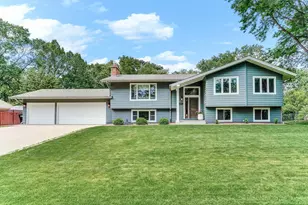 6004 Schaefer Rd, Edina, MN 55436 - Photo 1