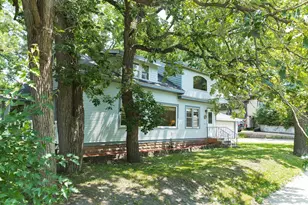 784 Fairview Ave N, Saint Paul, MN 55104 - Photo 1