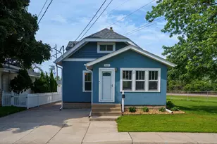 4600 39 1/2 Ave N, Robbinsdale, MN 55422 - Photo 1