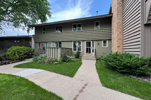 168 Windsor Ct, New Brighton, MN 55112 - Photo 1