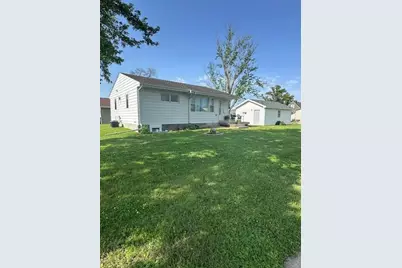 1206 7th Avenue NE, Austin, MN 55912 - Photo 1