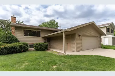 2510 25th Street NW, Rochester, MN 55901 - Photo 1