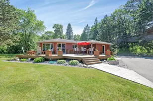 216 E Summit Ave, Walker, MN 56484 - Photo 1