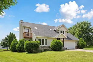 420 Pleasant Crest Cir, Annandale, MN 55302 - Photo 1