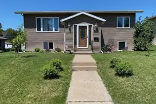 1019 17th St N, Virginia, MN 55792 - Photo 1