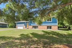 1006 Grant St, Anoka, MN 55303 - Photo 1