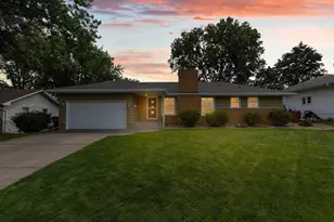 6925 38th Ave N, Crystal, MN 55427 - Photo 1