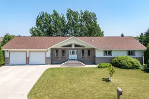 1620 Evergreen Dr, Crookston, MN 56716 - Photo 1