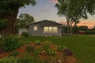 511 9th Ave SW, Faribault, MN 55021 - Photo 1